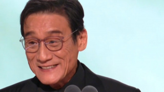 草莓在深夜释放自己在线